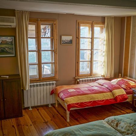 Rooster House Hotel Veliko Tarnovo Exterior photo