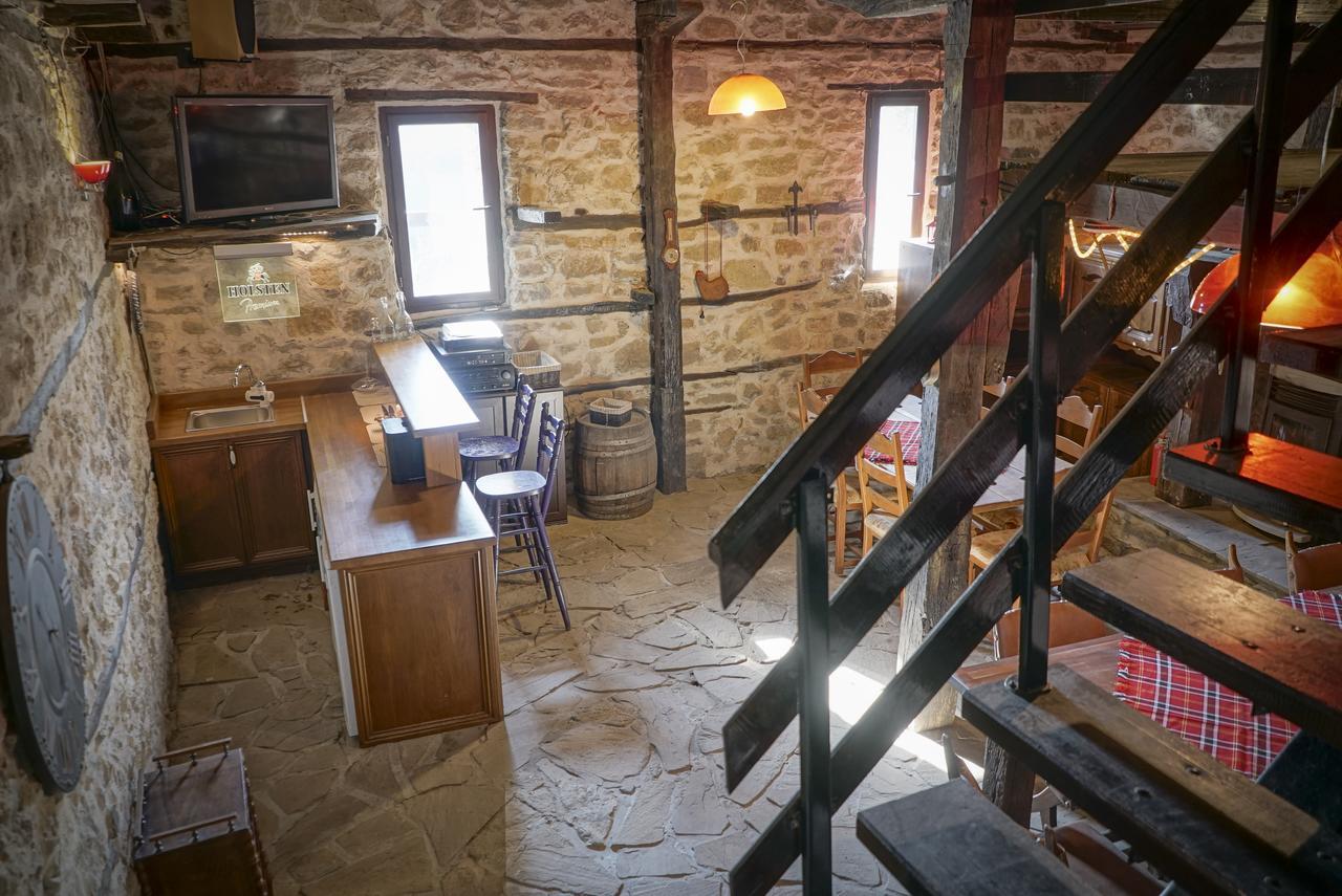 Rooster House Hotel Veliko Tarnovo Exterior photo